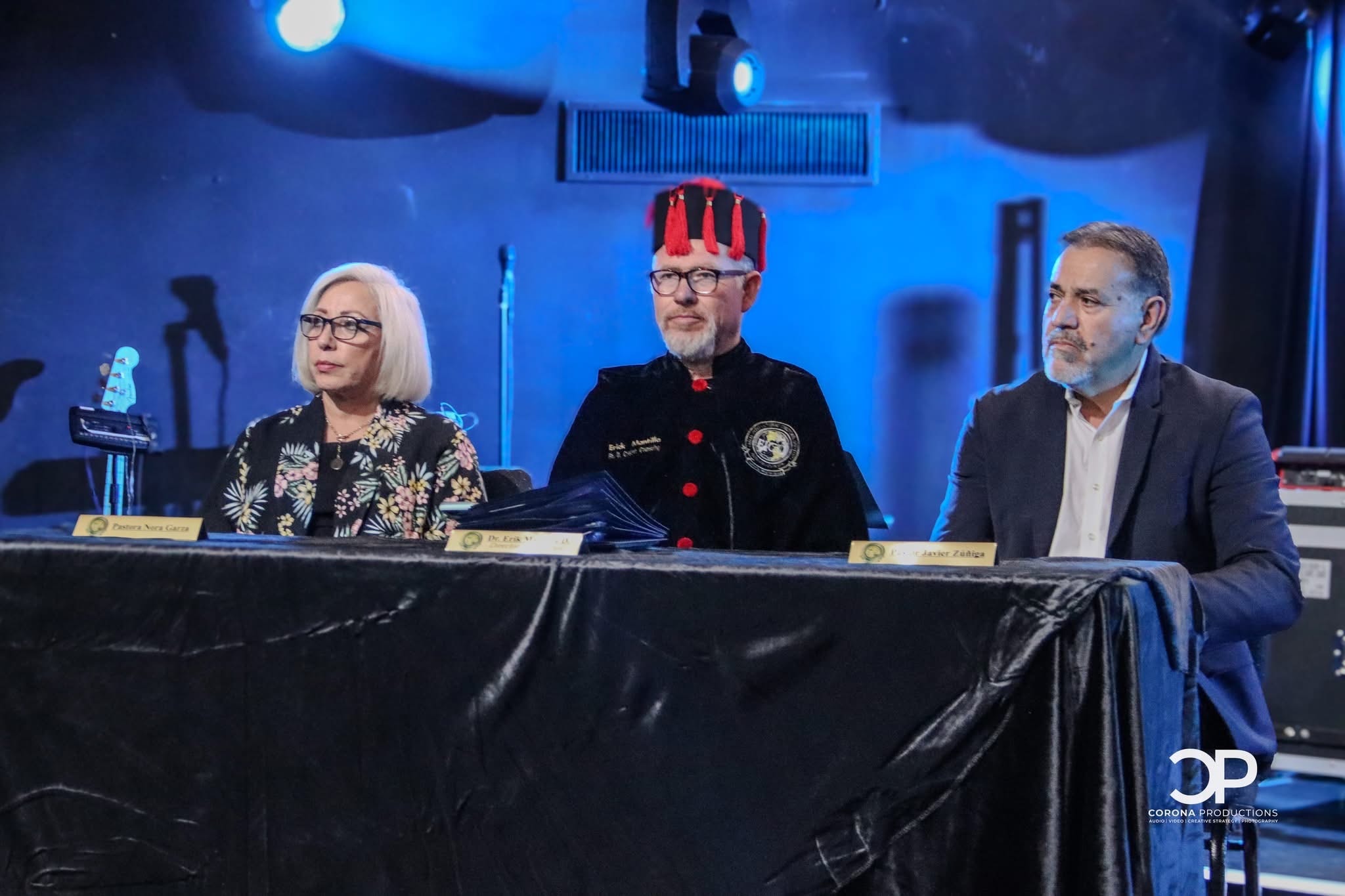 Mesa directiva — Graduación Diplomado Interpretación Bíblica 2025